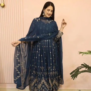 Traje Formal Estilo Indio-Pakistaní, Diseño Étnico Moderno, Adornado, Dupatta de 3.10m, Shalwar Kameez, Buttar, Georgette, Salwar Interior - Product Image 1
