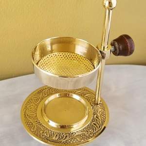 กระถางธูปทองเหลืองคลาสสิกสำหรับเทศกาลทางศาสนาการชุมนุมทางจิตวิญญาณและพิธีพระวิหาร Pooja ที่บ้านและที่ทำงาน - Product Image 6