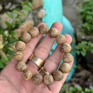Pulsera de cuentas de madera redonda de la mejor calidad de Agilawood, pulsera de madera de agar de Aloeswood, precios al por mayor de Vietnam - Product Image 4