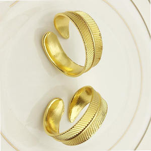 Luxury <b>Gold</b> Metal <b>Letter</b> LOVE Napkin Holder Rings for Valentine's Day Table Decoration Wholesale <b>Gold</b> Napkin Ring - Product Image 4