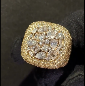 Anillo de compromiso de boda unisex de oro amarillo sólido de 14 quilates personalizado RB GEMS, Baguette chapada en rodio de diamante cultivado en laboratorio IGI para - Product Image 1