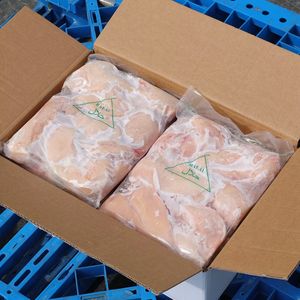 Compre Pollo Halal Congelado Fresco de Primera Calidad, Cuerpo Entero de Pollo Congelado, Muslos de Pollo Congelados, Alas de Pollo Congeladas, Disponible para Envío - Product Image 6