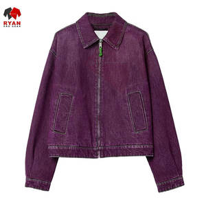 Chaqueta Vaquera de Moda para Mujer con Diseño Minimalista, Patrón Sólido y Tela Vaquera de Primera Calidad - Product Image 3