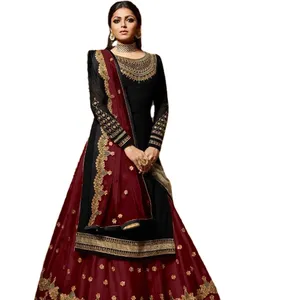 Shree Indian Exports设计的服装系列Nikahh和Mayyo特殊刺绣天鹅绒Kurti配Gharara套装