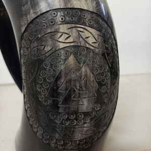 Taza Artesanal de Cuerno de Buey Sin Tapa, Acabado Pulido, Ecológica, Apta para Lavavajillas, Regalo de Cumpleaños, Tamaño y Logotipo Personalizables - Product Image 2