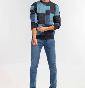 Pull décontracté à col rond et à manches longues pour homme, pull en tricot à imprimé graphique et lettres pour l'automne et l'hiver à prix réduit. - Product Image 2