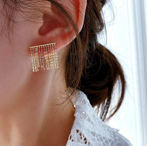 Pendientes de Cadena Corta con Borlas de Oro Sólido de 10k, Pendientes Colgantes con Flecos y Borlas - Oro - LongHandmade Happiness - Product Image 3