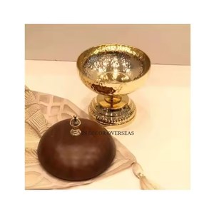 Tazón para Servir Frutos Secos y Nueces, Hecho en India, con Textura Martillada, Chapado en Oro de Alta Calidad, con Tapa de Madera - Product Image 2
