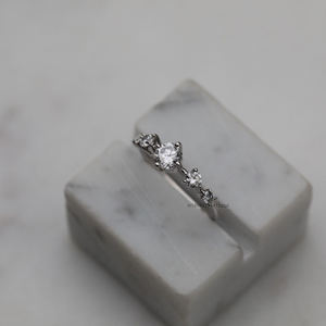 สง่างาม0.86 TC ห้าหินเพชรโมอิสซาไนต์ที่มีการลอยรอบตัดสำเนียงเหมาะสำหรับการวางซ้อนหรือเครื่องประดับเจ้าสาว - Product Image 2