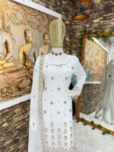 งานปัก duppata kurta และด้านล่างสำหรับงานปาร์ตี้ - Product Image 2