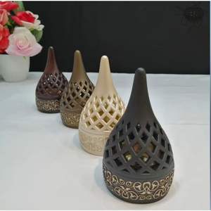 Quemador de incienso de hierro de primera calidad para Bakhoor y Oud con un diseño de celosía tallada para una mejor difusión de fragancia - Product Image 2