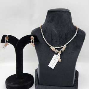 Ensemble de collier élégant et exquis en or rose et blanc avec diamants Bijoux de qualité supérieure - Product Image 1
