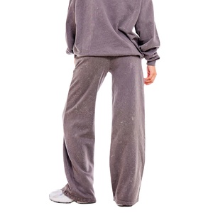 Logo personnalisé lavage à l'acide femmes survêtement lourd professionnel fabriqué en usine vêtements de plein air pour l'hiver nouveau style survêtements 2026 - Product Image 2