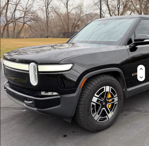 Rivian R1T Adventure Edition 2022 d'occasion, quatre moteurs, transmission intégrale, batterie grande capacité, non modifiée - Product Image 6