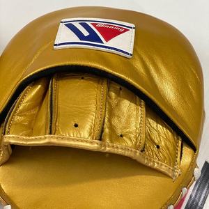 Mitaines de frappe Winning de qualité supérieure, professionnelles pour la boxe et le MMA, nouvelles mitaines de frappe ovales incurvées Winning professionnelles - Product Image 5