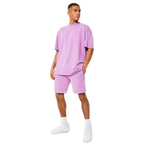 Ensemble T-shirts et shorts élégants pour hommes – Survêtement personnalisé streetwear, idéal pour la gym et le fitness – Collection été pour hommes avec personnalisation - Product Image 4