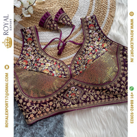 Blouse de mariée en soie Vichitara lourde de style Sabyasachi avec des travaux de broderie et de sequins