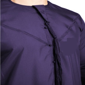 Túnica Masculina de Algodón Cómoda y Transpirable, Estilo Thobe Árabe, Cuello Redondo, Manga Larga, Color Sólido, Túnica Morada Teñida Personalizada con Borlas - Product Image 2