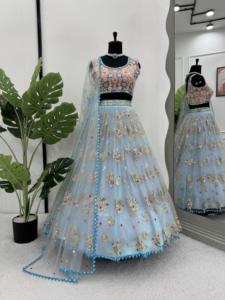 Vêtements de mariage de créateur Lehenga Choli avec fil et séquence - Product Image 3