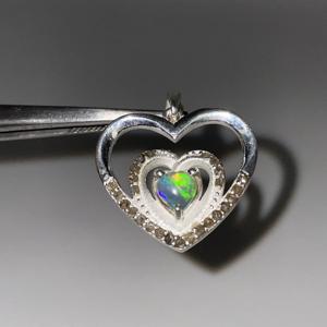 จี้หัวใจเพชรโอปอลสีเงินสเตอร์ลิง925ทันสมัยทำจากสแตนเลสอัญมณีโอปอลเอธิโอเปียธรรมชาติสำหรับปาร์ตี้ - Product Image 1