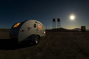 Remolque Ligero Tipo Lágrima de Alta Calidad y Bajo Precio, 4x4, Mini Caravana, Autocaravana, para Campamentos Familiares - Product Image 6