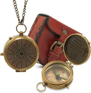 Brújula Clásica de Cobre con Estuche de Cuero |   Regalo Grabado con Diseño Rectangular/Circular de Ser Valiente para Navidad y Año Nuevo - Product Image 1