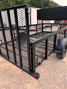 Remorque utilitaire galvanisée à essieu unique avec côtés grillagés pour le transport agricole - Product Image 6