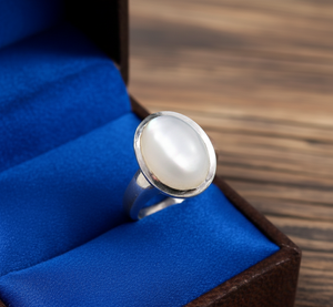 Hecho a mano 925 plata esterlina ovalada piedra lunar bisel conjunto anillo - Product Image 2