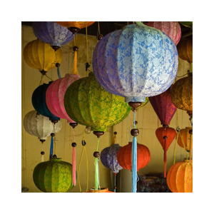 Vente en gros de lanternes en soie du Vietnam: plongez vos clients dans le charme authentique du Vietnam - Product Image 1