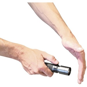 Lampe torche LED SCANGRIP 300 LM, 3 piles AAA, portée de 100 m - Product Image 6