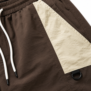 Pantalones cortos de nailon marrón para hombre, cintura elástica con cordón, pantalones cortos informales de verano para gimnasio con rayas laterales en contraste, pantalones cortos ligeros - Product Image 6
