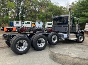 คุณภาพดี รถใหม่เอี่ยม ปี 2026 PET ERBILT 589 565 แรงม้า 6x4 เครื่องยนต์ดีเซล 14.6 ลิตร L6 เกียร์อัตโนมัติ CATERPILLAR C-15 - Product Image 2