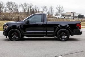 Ford F-150 Roush Nitemare 2025 4x4, Motor V8 Supercargado de 705 CV, Tracción en las Cuatro Ruedas, Modificaciones - Product Image 3