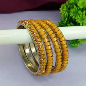 Conjunto de brazalete indio estilo Bollywood, pulsera de cristal con diamantes de imitación, conjunto de joyas para mujeres y niñas (4 piezas) - Product Image 3