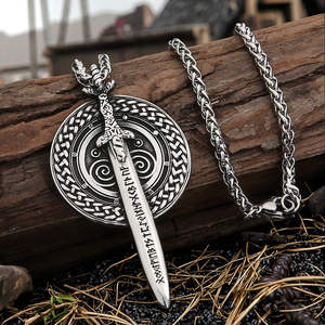 Collier pendentif épée viking en acier inoxydable pour homme, plaqué argent avec motifs croix vintage et cœur, serti de diamants, cadeau - Product Image 6