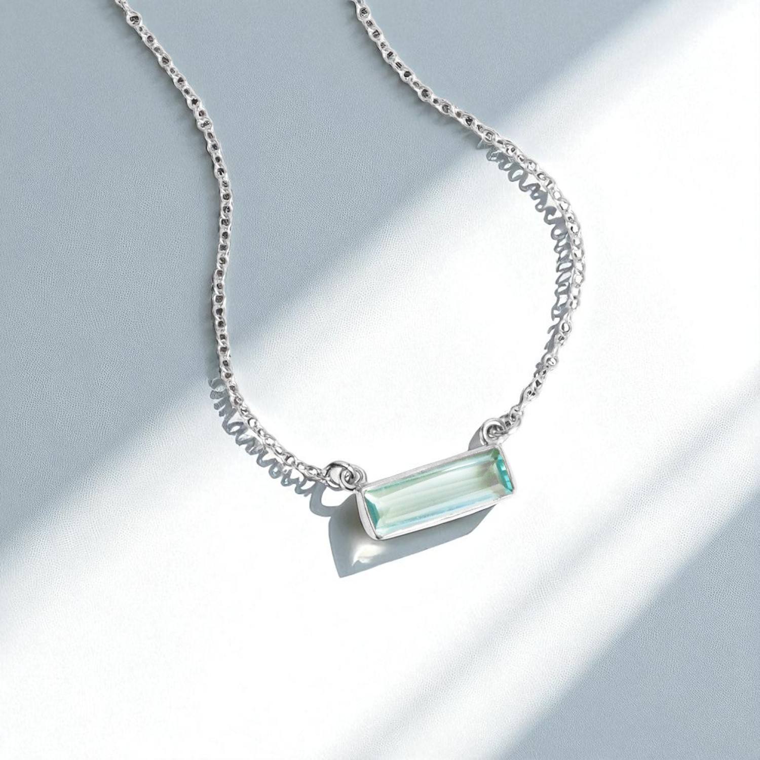 เงินบุษราคัมสีฟ้า