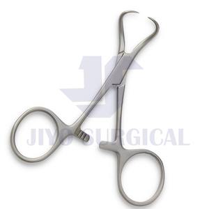 Pince manuelle en acier inoxydable Backhaus de 3.5 pouces pour serviettes chirurgicales - Product Image 4