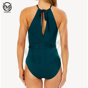 Maillots de bain une pièce légers et élégants pour femmes avec logo personnalisé en cristal sur le devant, séchage rapide - Product Image 2