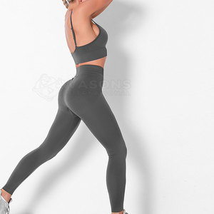 Conjunto de yoga de calidad premium, leggings de cintura alta, conjunto de yoga con sujetador deportivo para fitness y práctica de yoga. - Product Image 3