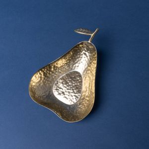 Élégant bol de service en laiton avec un travail de gravure complexe parfait pour la décoration de mariage rituels spirituels ou la présentation d'un dîner - Product Image 1