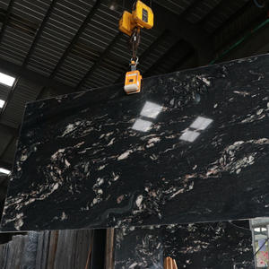 Azulejos de losa de granito negro titanio de diseño moderno, superficie pulida de forma de piedra de losa grande duradera para aplicación exterior de cocina - Product Image 1