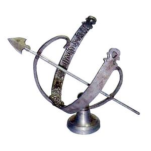 Escultura de metal ahueca hacia fuera la rotación decorativa globo terráqueo el mejor artículo de aluminio color dorado hierro Venta caliente de alta calidad - Product Image 3