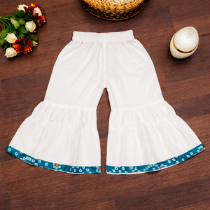 Vêtements de fête ethniques traditionnels pour enfants Shoryam Fashion |   Ensemble Kurti sans manches à imprimé numérique et pantalon palazzo évasé à séchage rapide | - Product Image 3