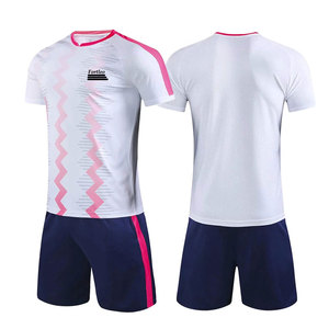 Nouvelle conception, logo personnalisé, polyester respirant, uniforme de football de haute qualité, 2026, sur mesure, best-seller, service OEM, Pakistan - Product Image 1