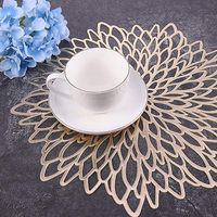 Sous-plats ronds en métal écologiques avec anneau décoratif floral pour table à manger, maison ou mariages