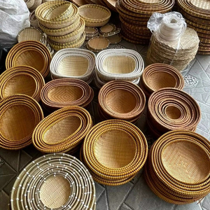 Bandeja premium de bambú natural hecha a mano para servir comida, bebidas y aperitivos - Product Image 1