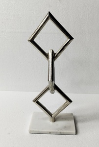 Sculpture décorative en métal design moderne Décoration de table Offre Spéciale de haute qualité pour objet décoratif de table de bureau - Product Image 6