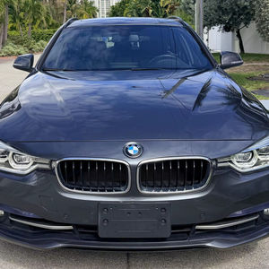 BMW 330i xDrive Sports Wagon 2017 d'occasion en excellent état, sans réserve, moteur turbo 4 cylindres, transmission intégrale, très bien équipée, provenance climat chaud - Product Image 1