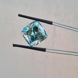 เบาะเพชรโมอิสสีฟ้าตัดให้ชัดเจนทำให้การตัดที่ดีเยี่ยมสำหรับเครื่องประดับเพชรโมอิสซาไนต์และเครื่องประดับที่กำหนดเอง - Product Image 2