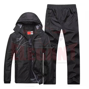 Ropa de entrenamiento ecológica esencial para hombre, nuevo diseño con chándales personalizados, conjunto deportivo elegante, superventas - Product Image 2